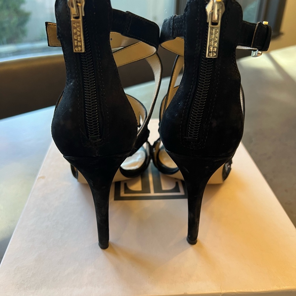 Ivanka Trump Suede heels. Black suede. - Picture 8 of 8